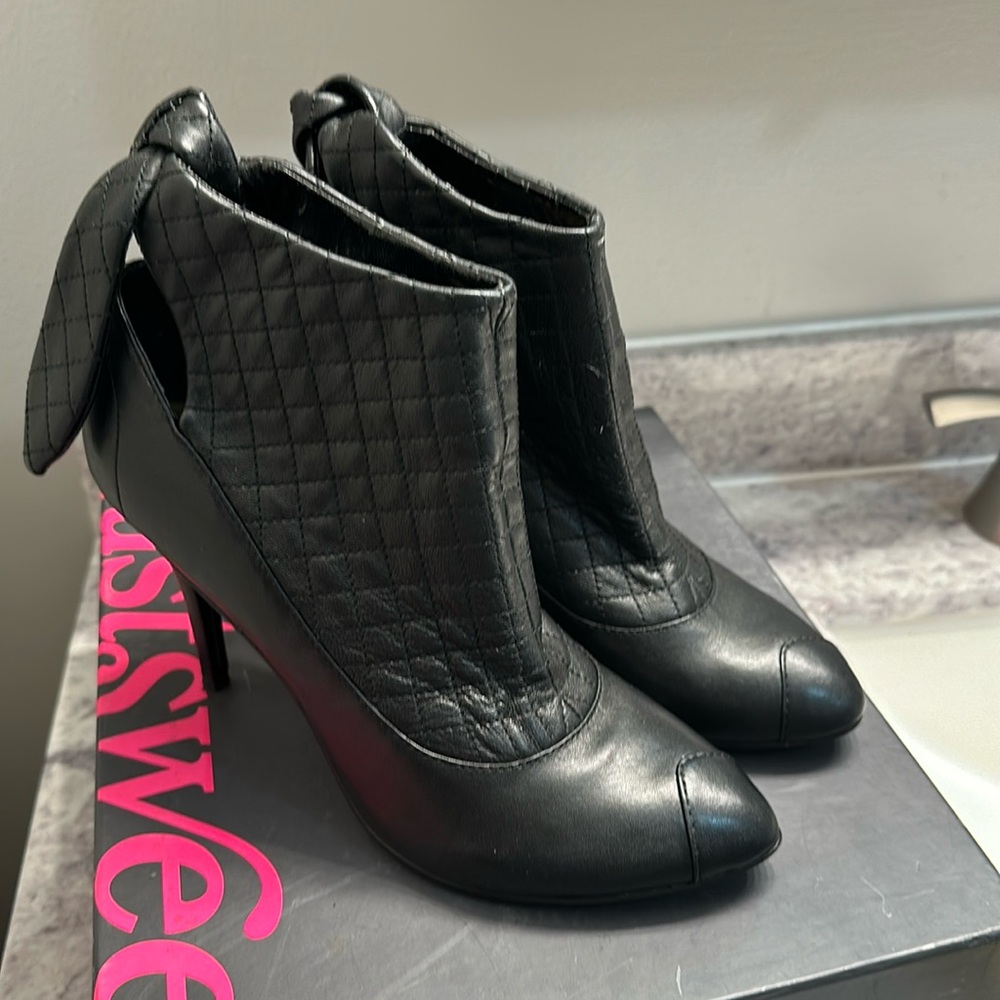 Just Sweet black Orrick ankle heeled booties. Size 8.
